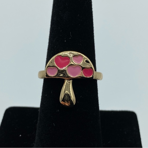 Retro Gold Valentine's Day Mushroom Hearts Ring - Picture 2 of 7